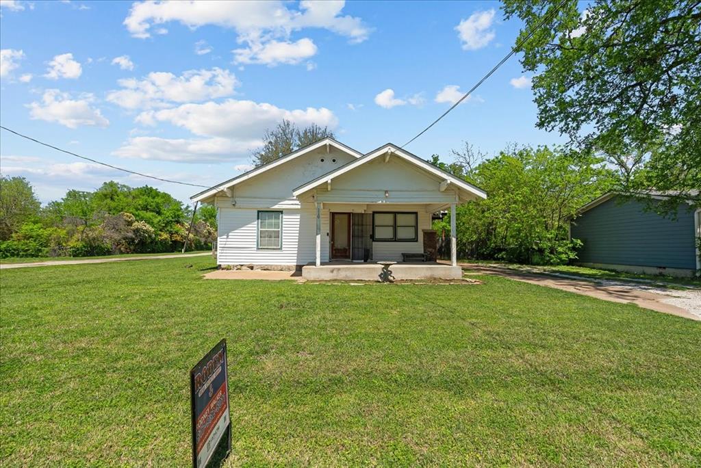 110 W Elm Avenue Property Photo