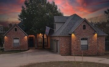143 Sugartree Circle Property Photo 1