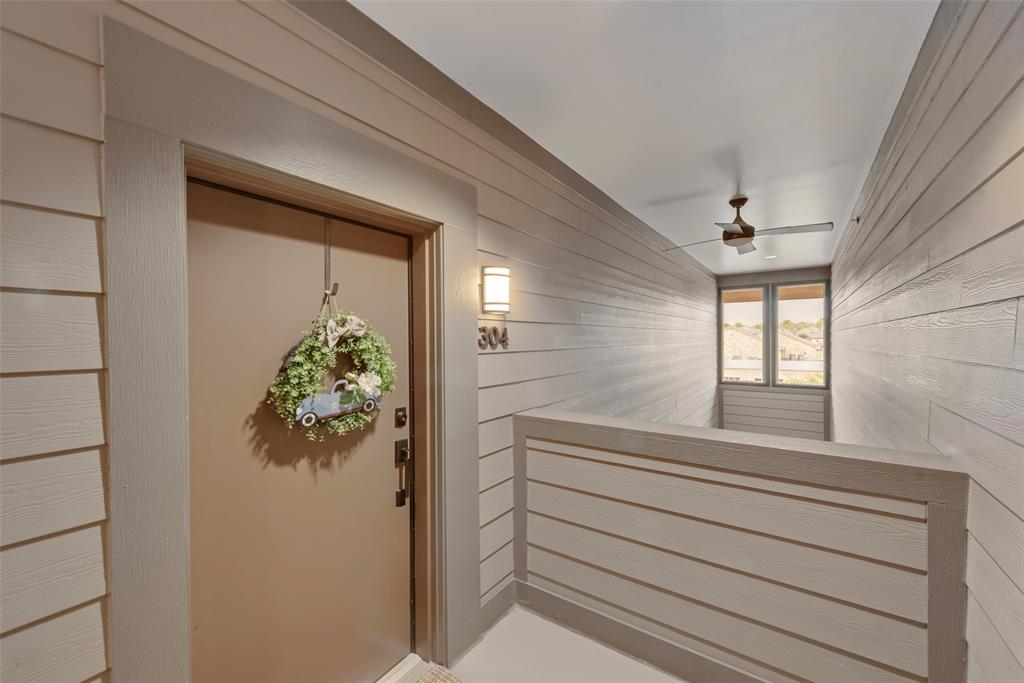 2500 King Arthur Boulevard Property Photo 2