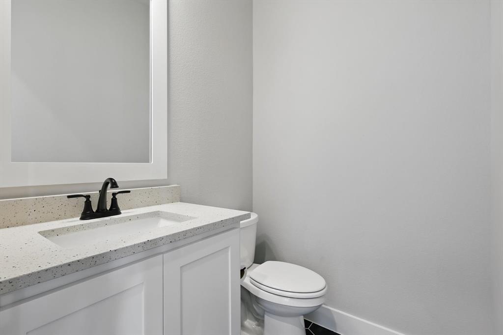 210 Everly Lane Property Photo 31