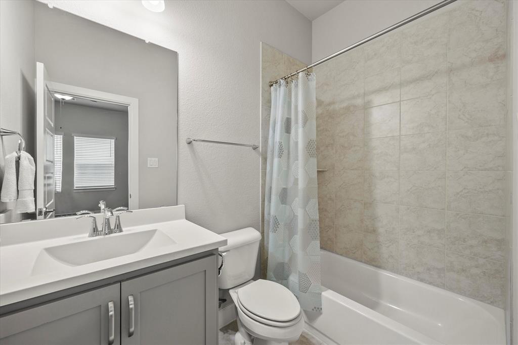 9304 Crockett Drive Property Photo 15