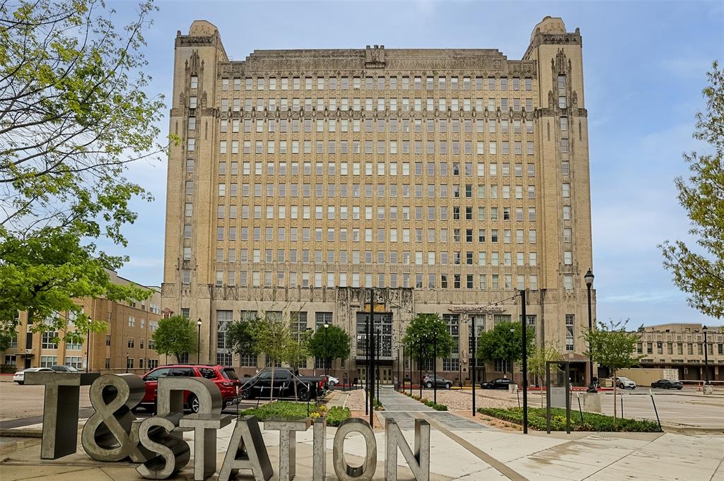 221 W Lancaster Avenue Property Photo