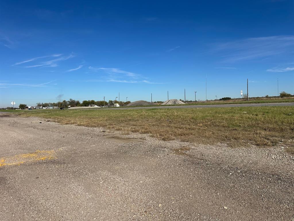 1890 S Main Street Property Photo 17