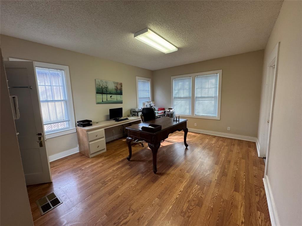 436 S Fannin Avenue Property Photo 18