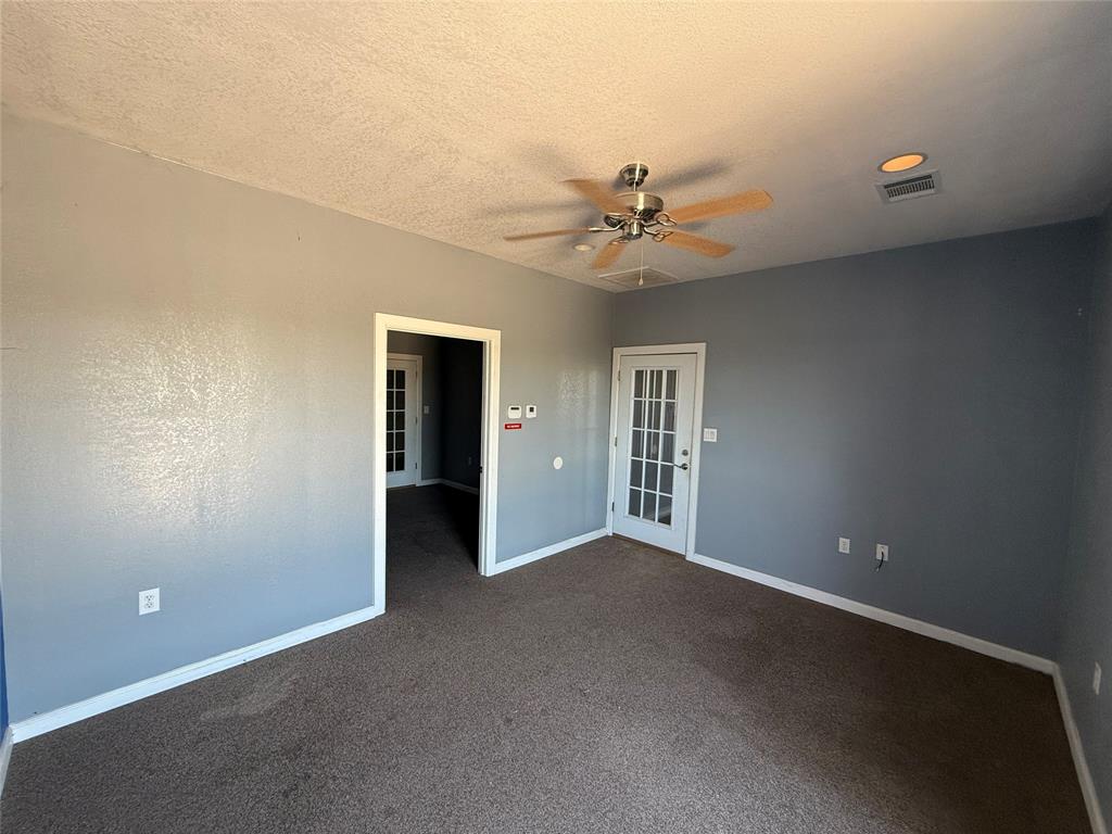 6450 Appian Way Property Photo 10