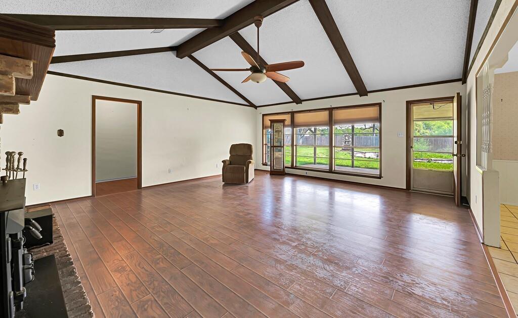 112 Hcr 2117 Property Photo 3