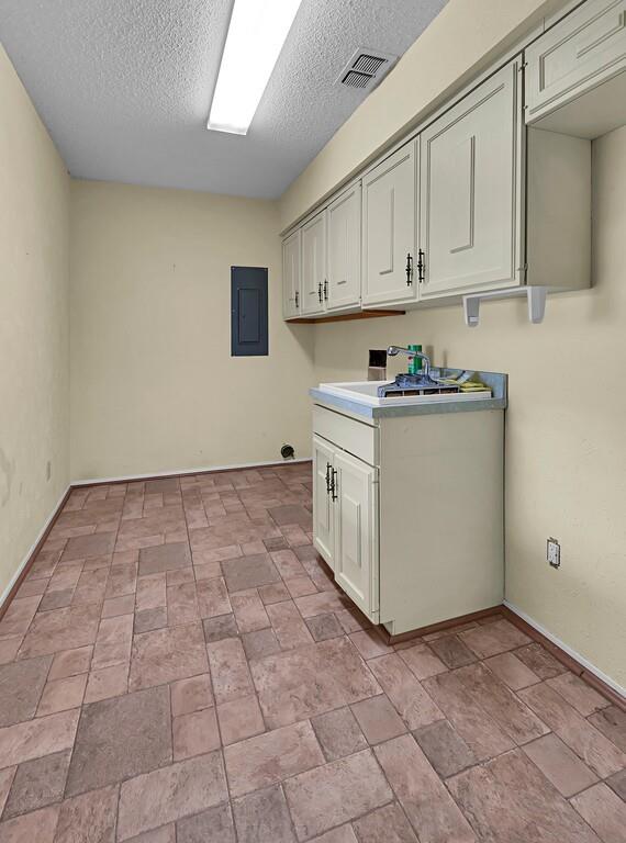 112 Hcr 2117 Property Photo 10