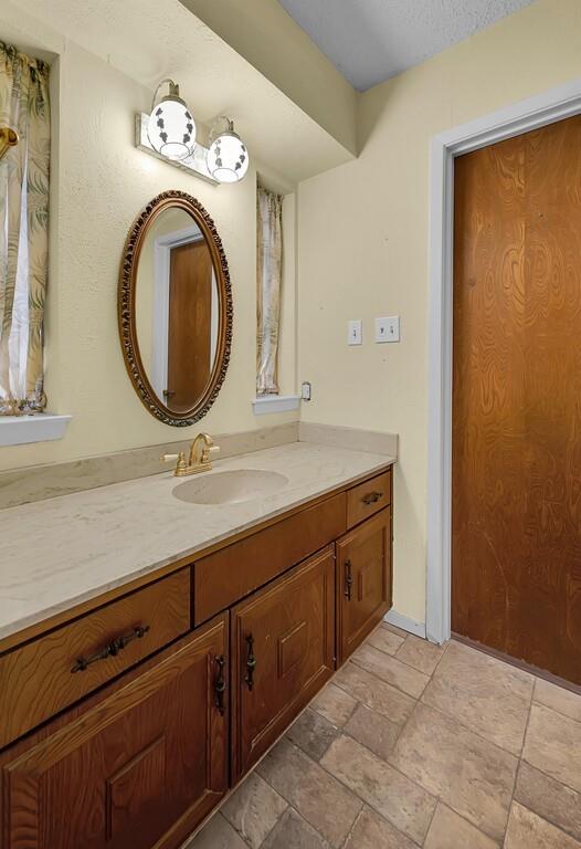 112 Hcr 2117 Property Photo 18