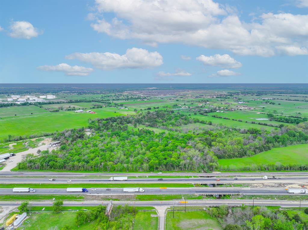 00 I-30 Property Photo 2