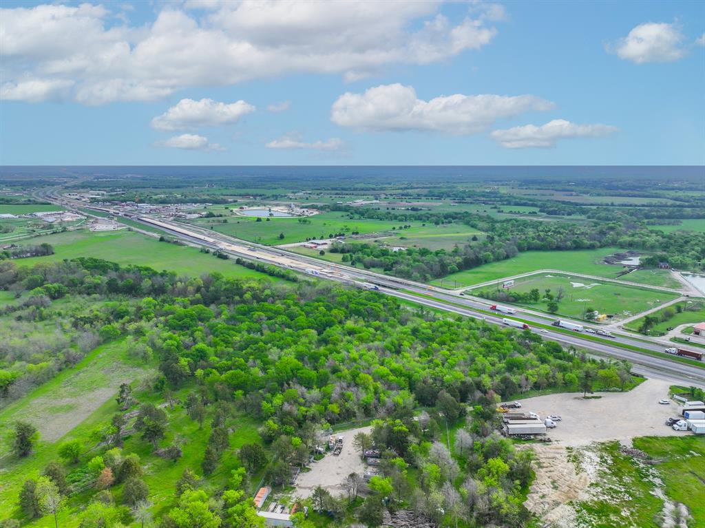 00 I-30 Property Photo 11