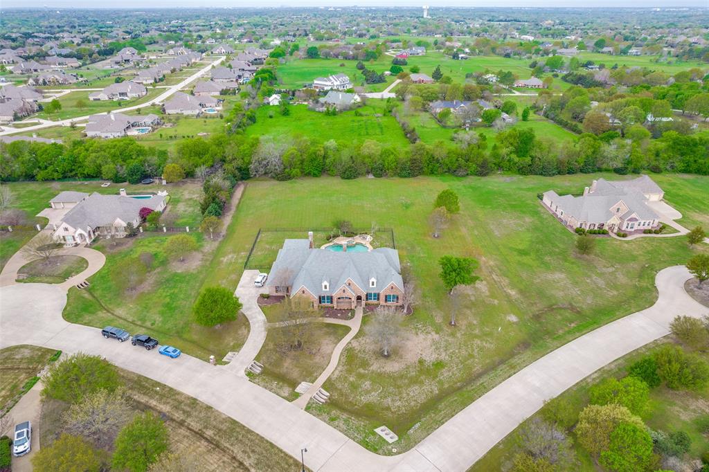 207 Dumont Court Property Photo