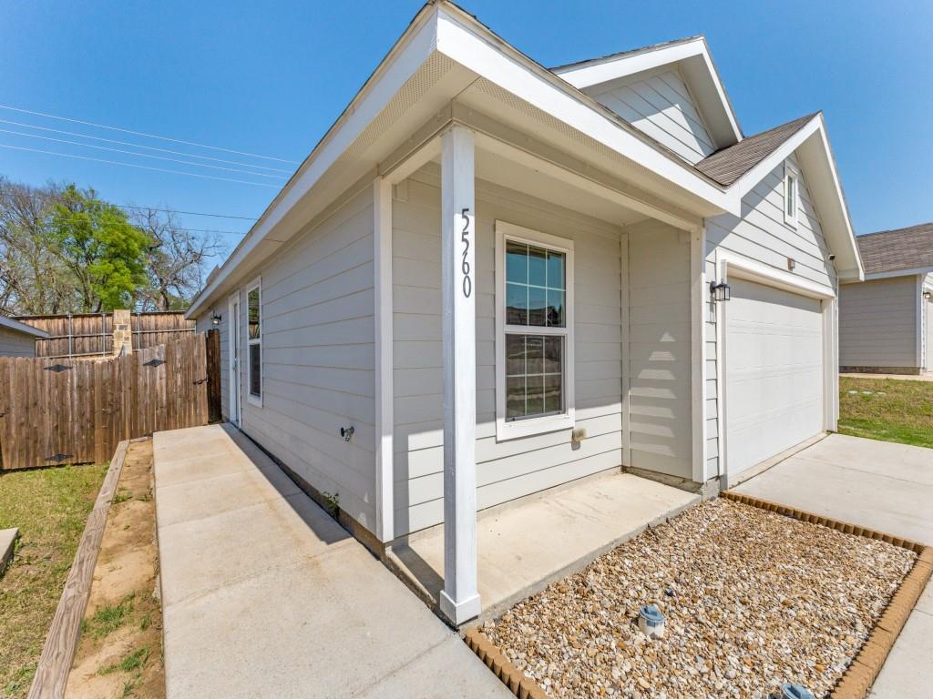 5560 Mcclelland Street Property Photo 3