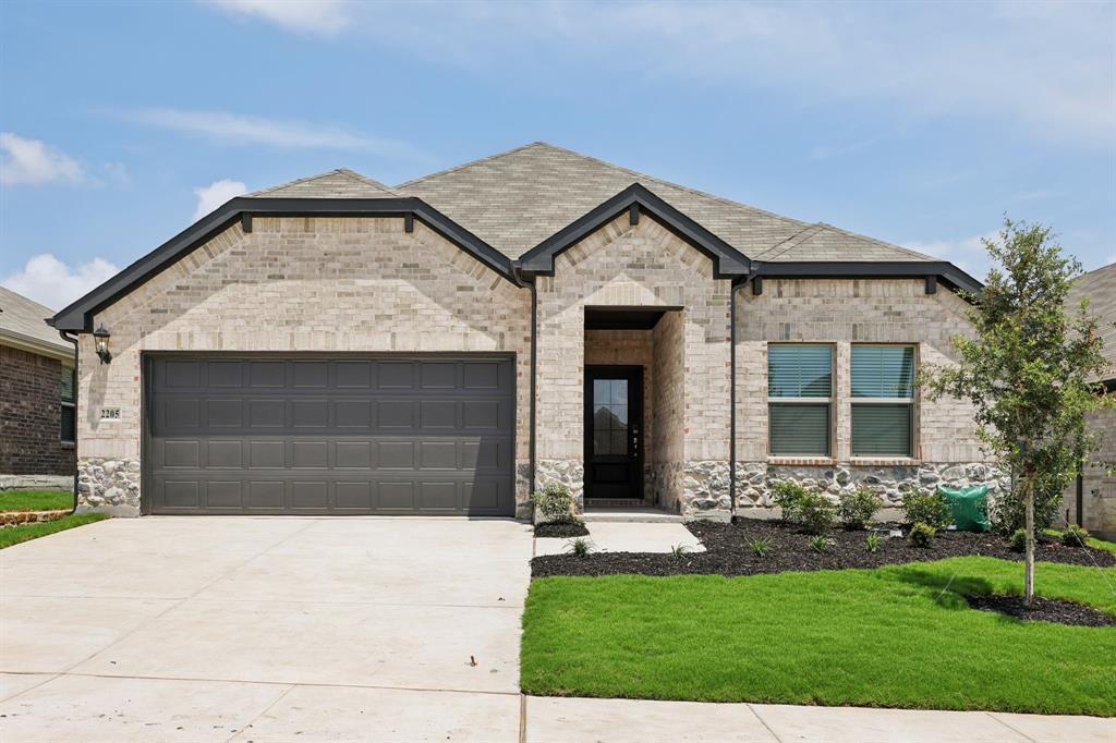 2205 Dunbar Drive Property Photo 1