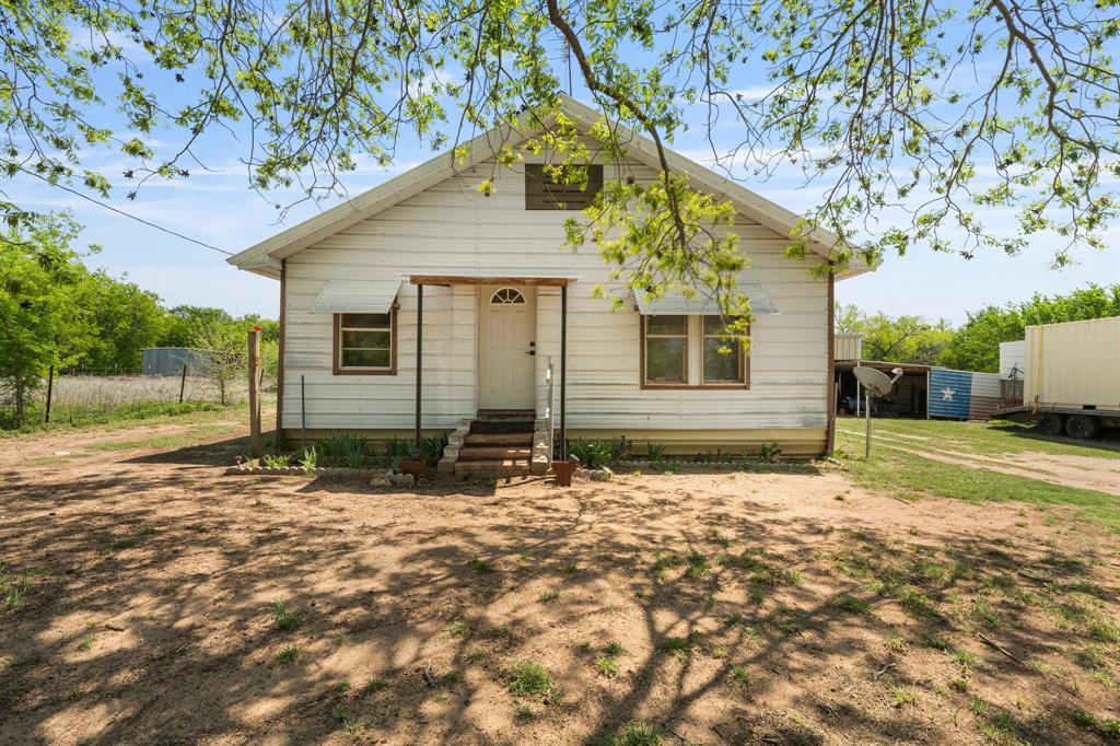 4820 N Highway 281 Property Photo