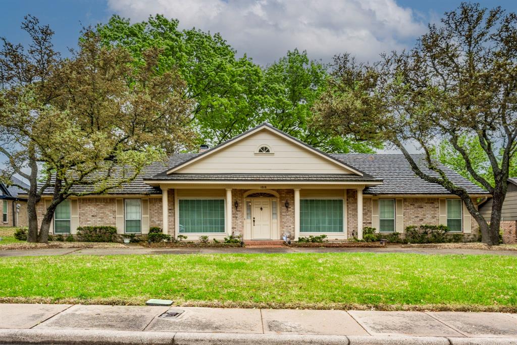 1210 Coventry Lane Property Photo