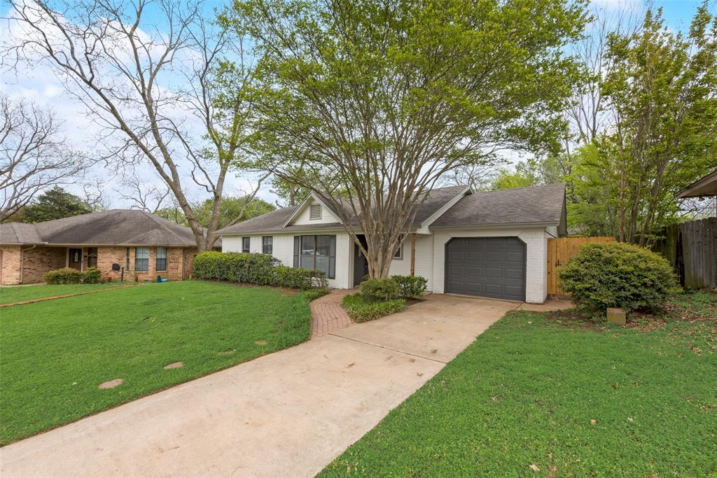 907 Melanie Lane Property Photo