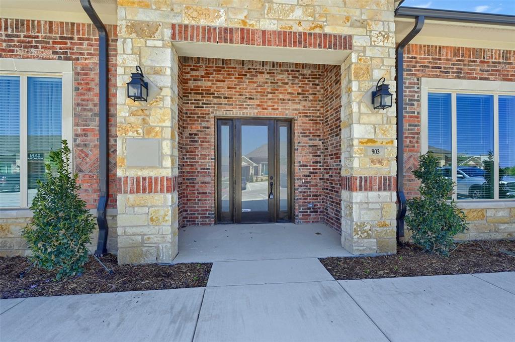 7884 Preston Road Property Photo 2
