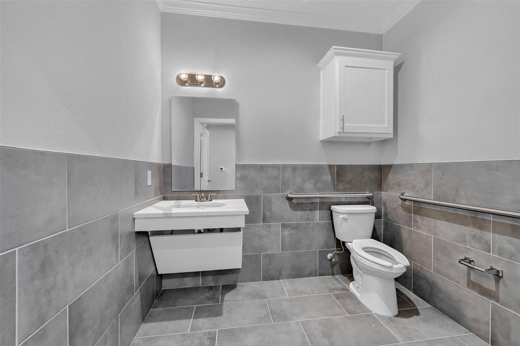 7884 Preston Road Property Photo 11