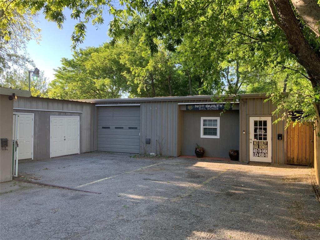 1405 W University Drive Property Photo 4