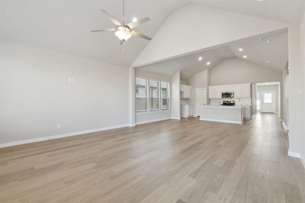 1362 Flora Place Property Photo 16