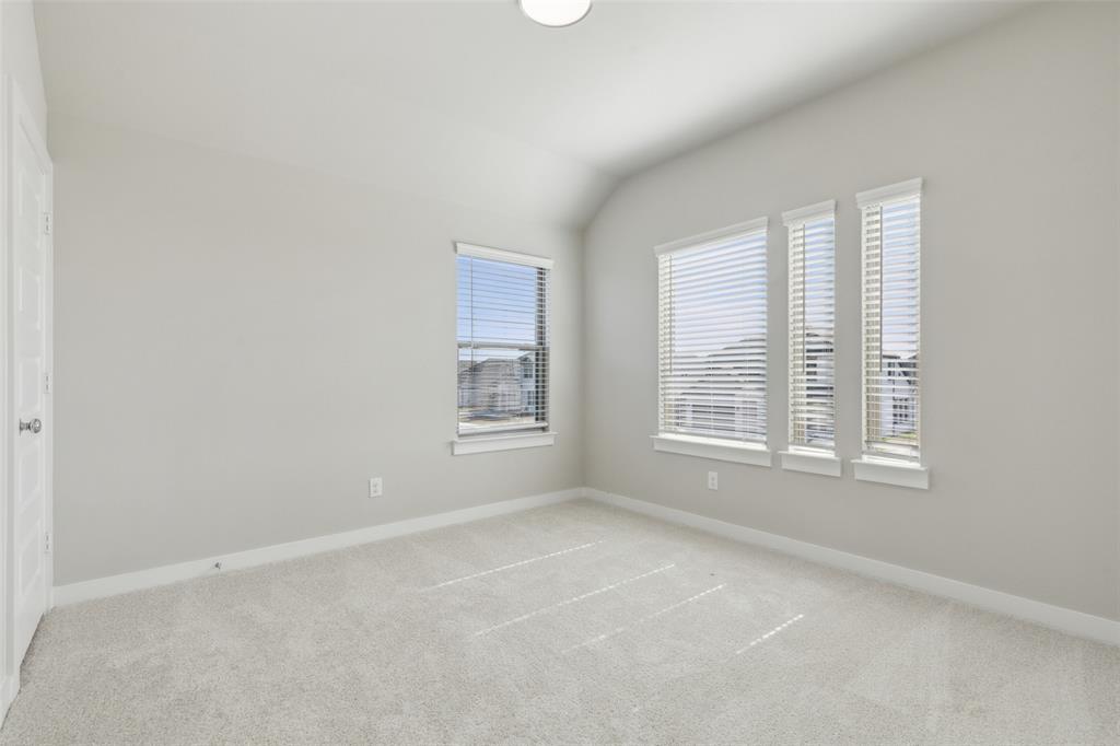 1362 Flora Place Property Photo 27