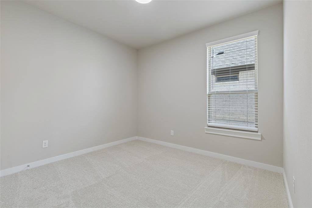 1362 Flora Place Property Photo 28