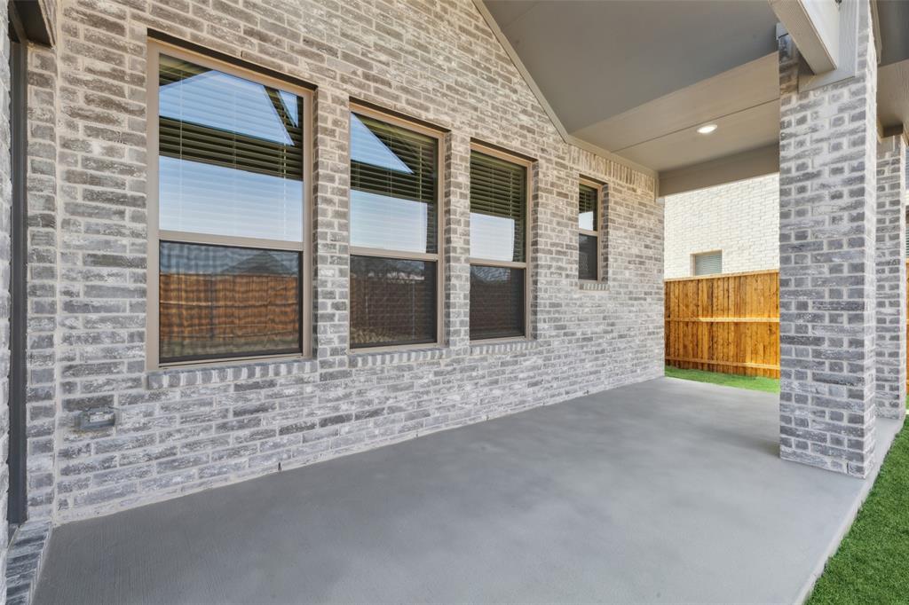 1362 Flora Place Property Photo 33