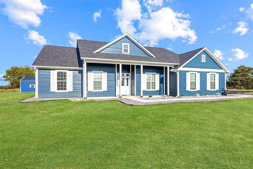 27084 Fm 47 Property Photo 1
