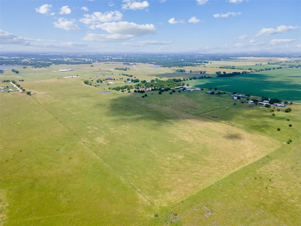 9152 County Road 408a Property Photo 9