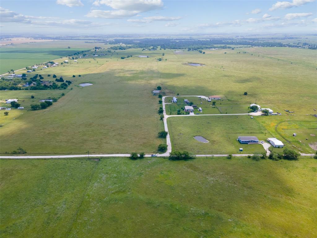 9152 County Road 408a Property Photo 11