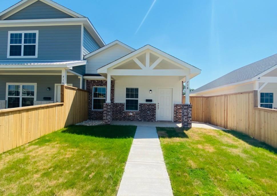 716 S Main Street Property Photo