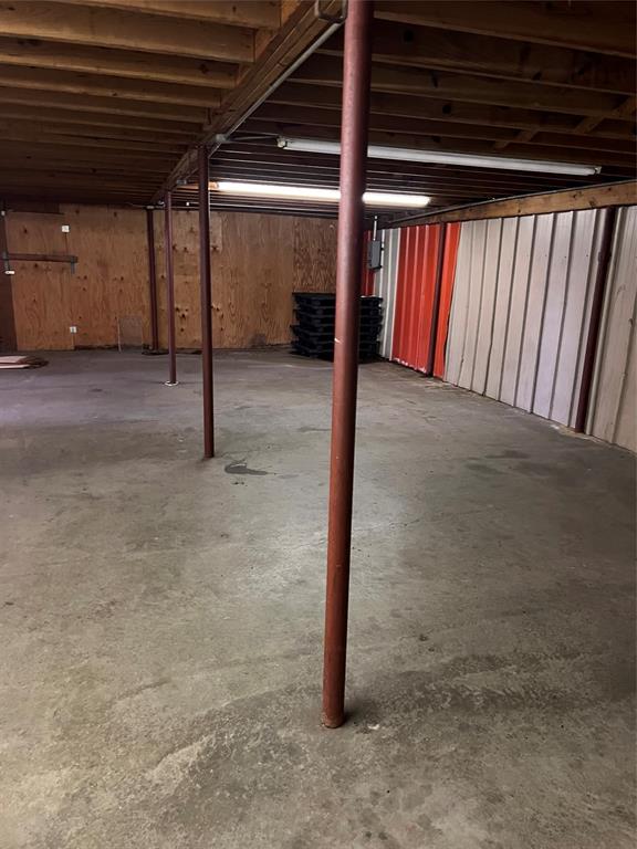 209 S Palestine Street Property Photo 5