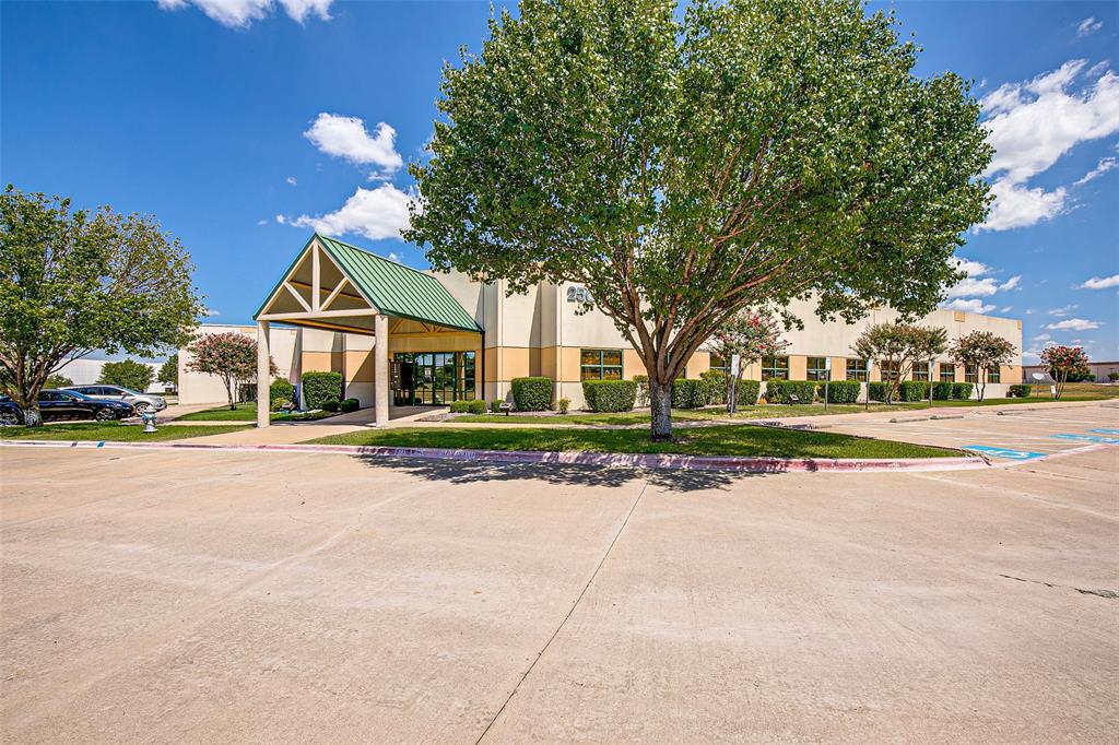 2500 Discovery Boulevard Property Photo 2