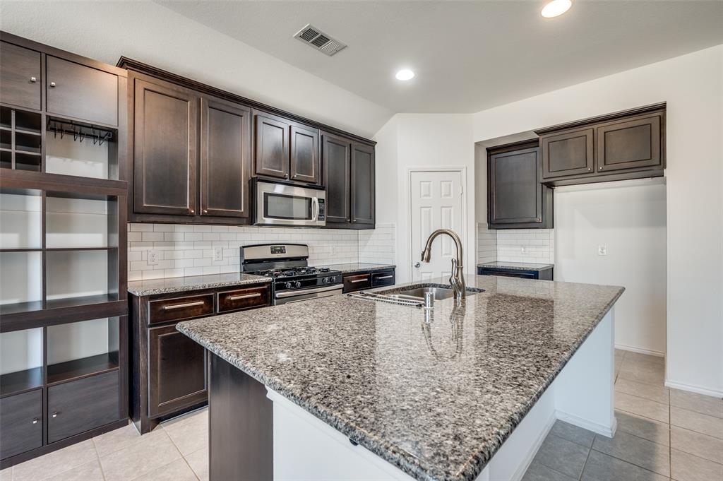 1309 Roadrunner Drive Property Photo 8
