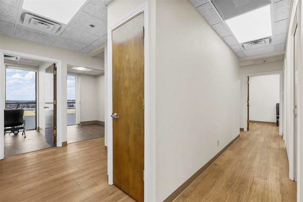 11801 South Freeway Property Photo 19