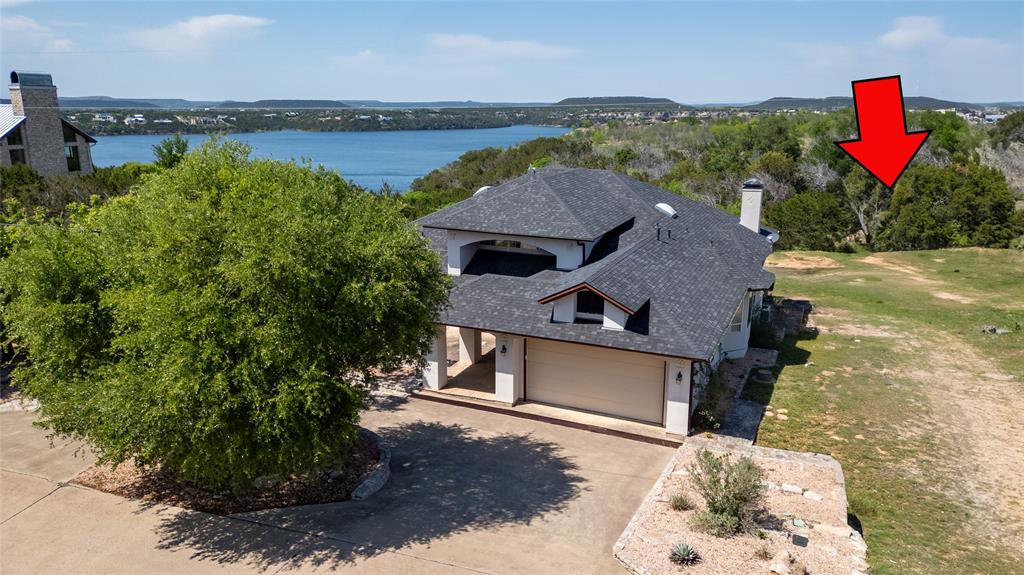 585 Bay Hill Drive Property Photo