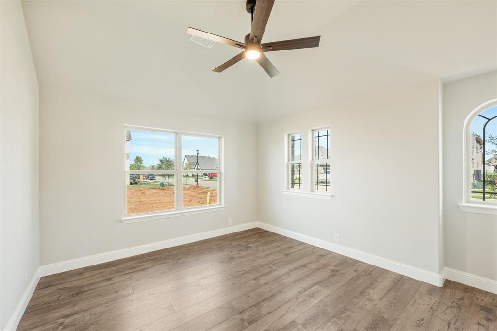 377 Paddle Boat Drive Property Photo 7