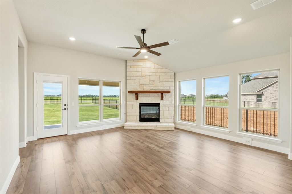 377 Paddle Boat Drive Property Photo 18