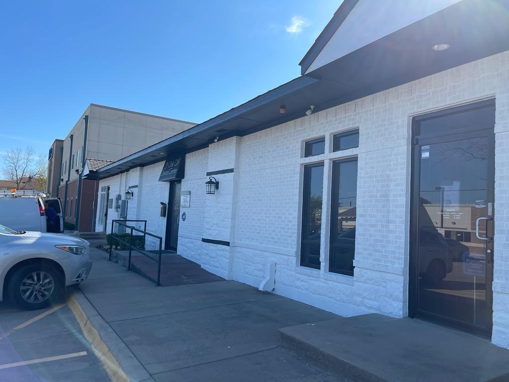 820 N Zang Boulevard Property Photo 10