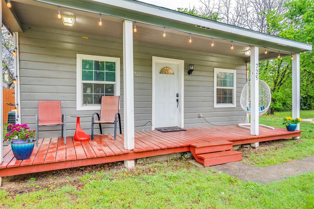 725 Churchill Road Property Photo
