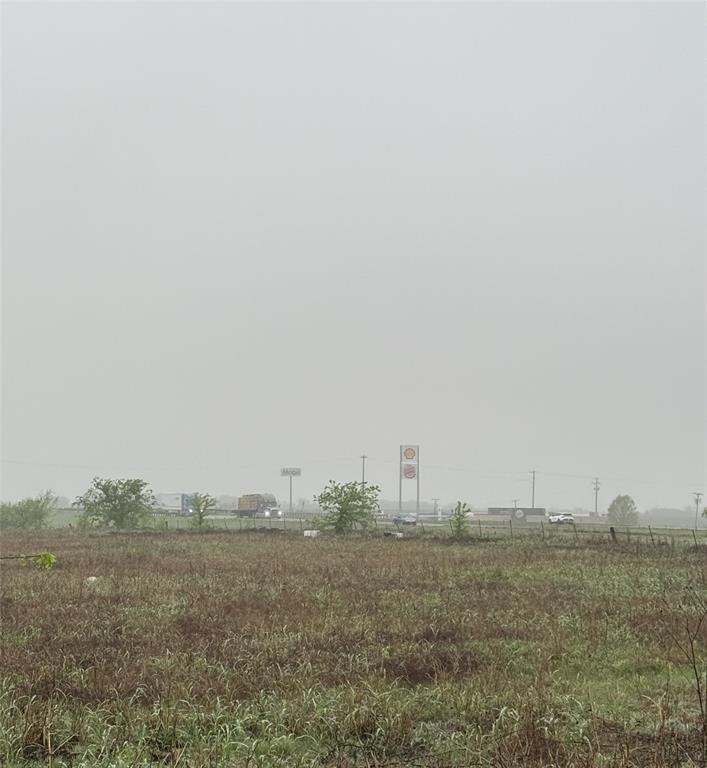 Tbd 5ac Interstate 35w Highway Property Photo 2