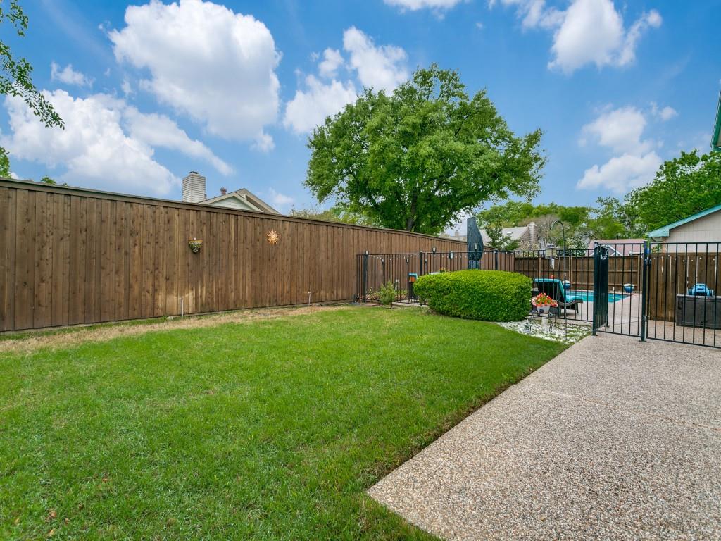 447 Brooks Lane Property Photo 3
