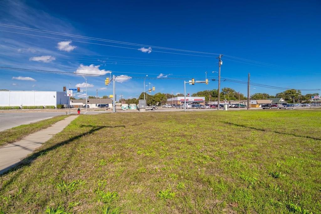 4400 28th Street Property Photo 8