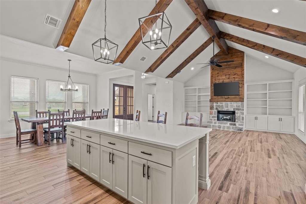 2017 Antler Loop Property Photo 1