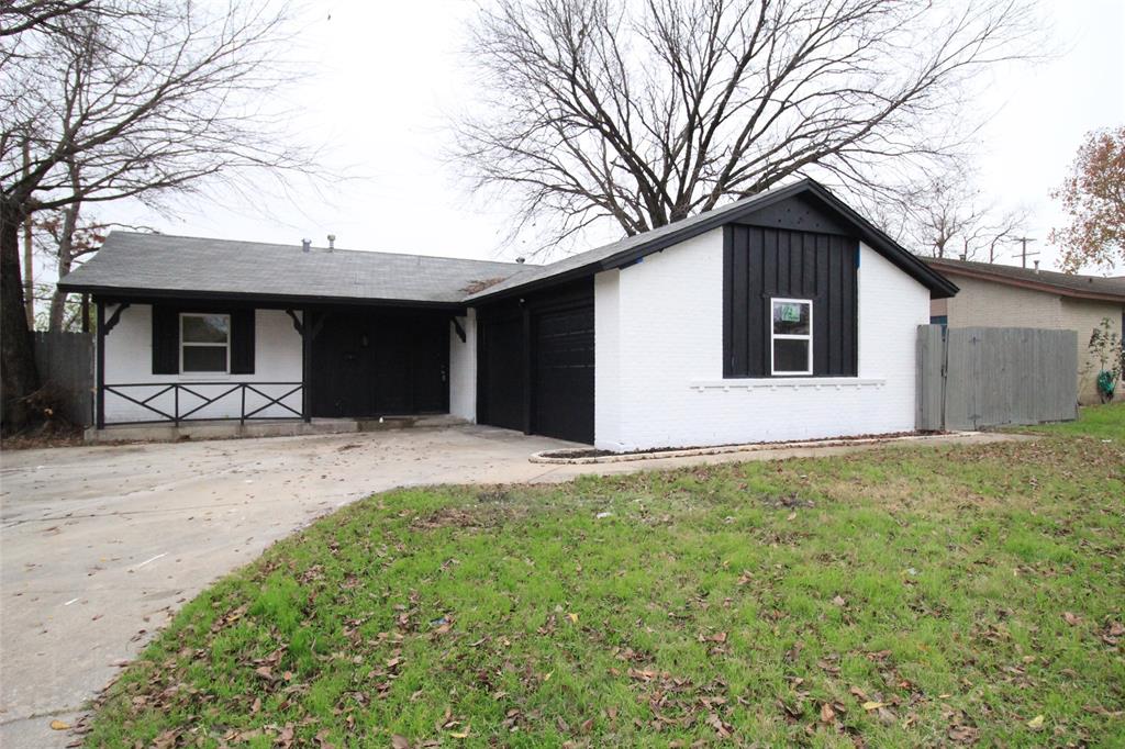 5008 Queen Ann Drive Property Photo 1