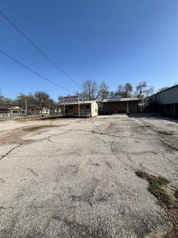 5302 Bernal Drive Property Photo 3