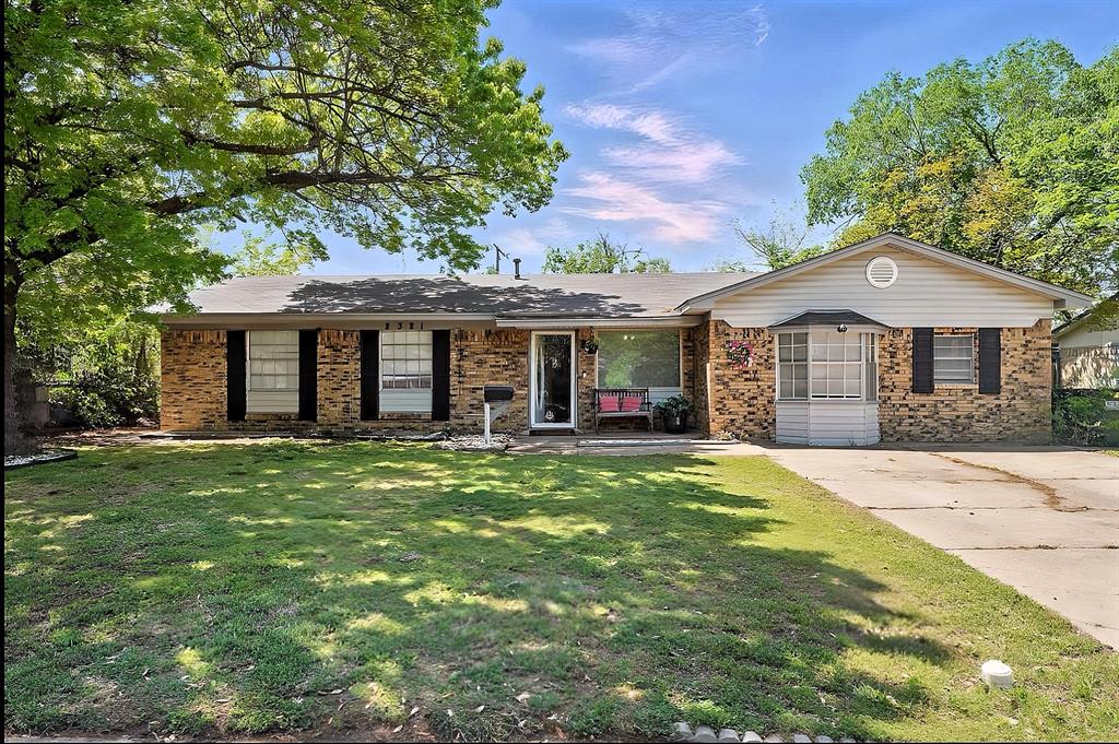 2321 Arcady Lane Property Photo