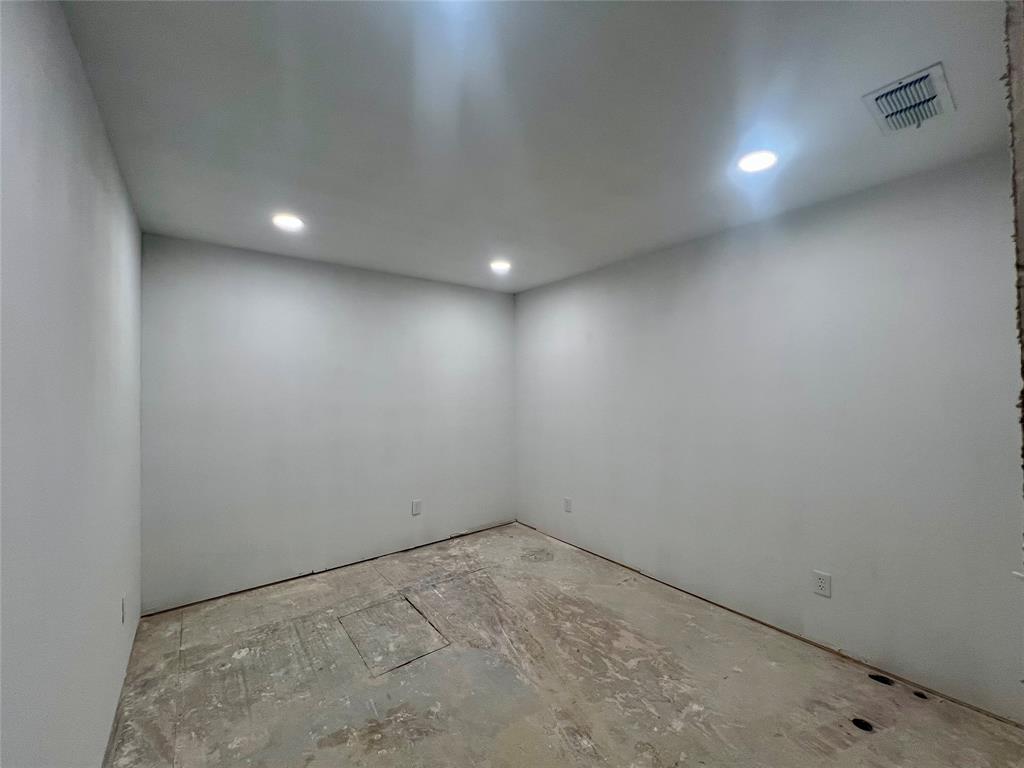1317 East Property Photo 18