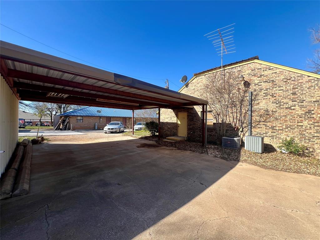 1317 East Property Photo 28
