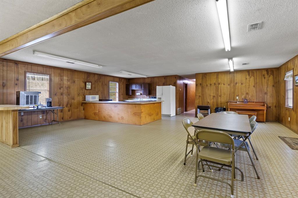 27967 Texas Highway 77 Property Photo 9